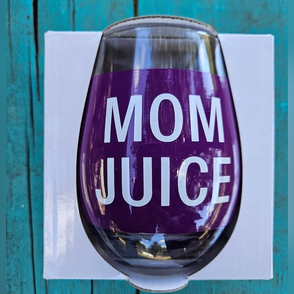 Mom Juice Wine Glass - Picture 8 of 8